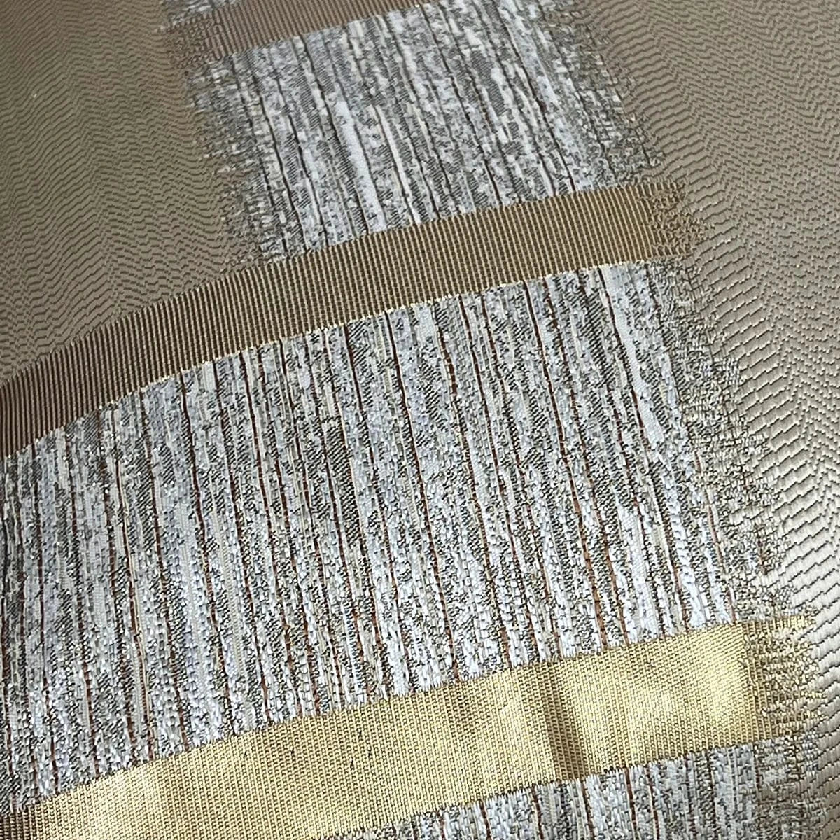 Housse de coussin chic | Élégance moderne et reflets dorés pour votre intérieur