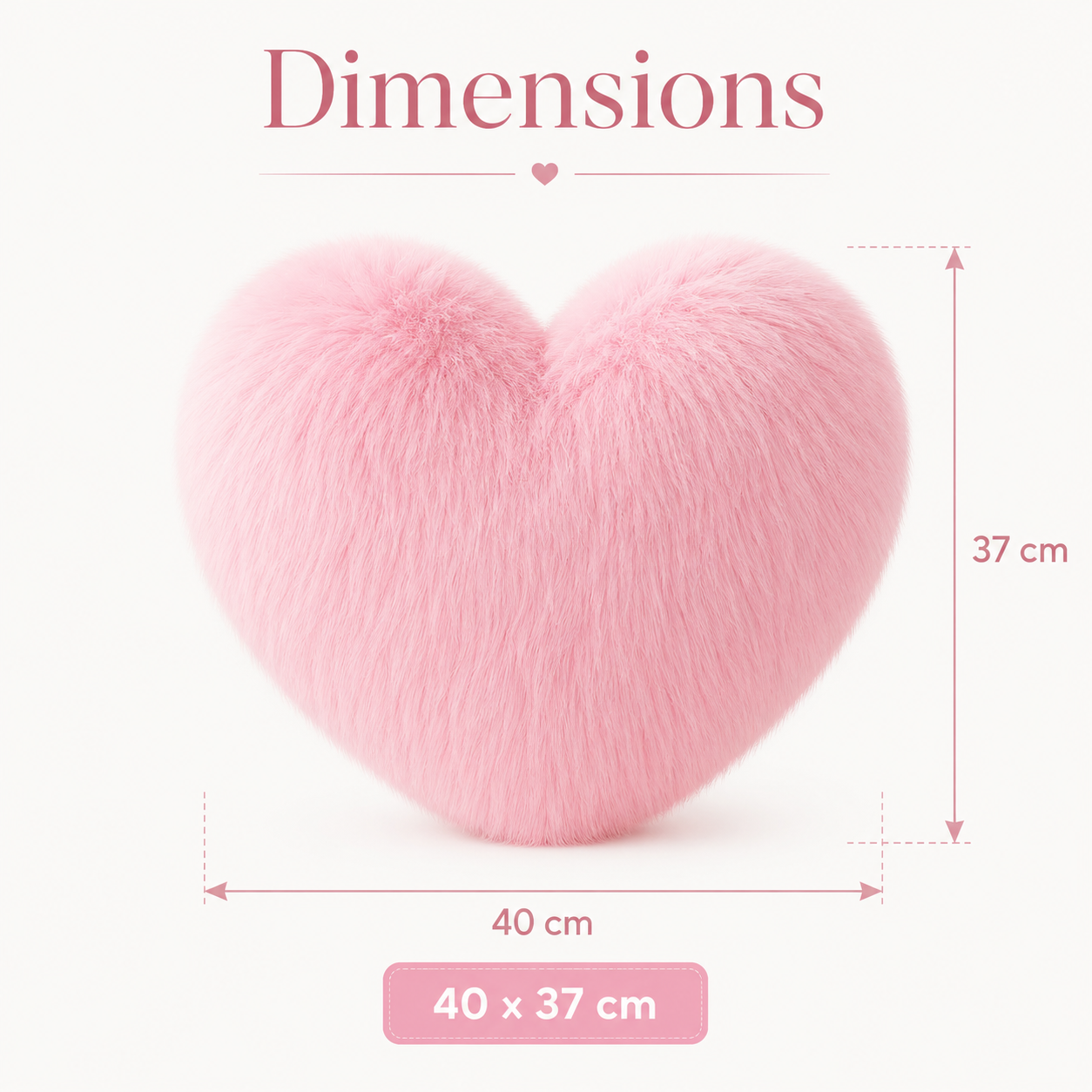 Schéma des dimensions du coussin moumoute en forme de cœur rose, format 40 x 37 cm.