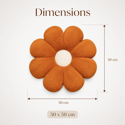 Coussin fleur orange présenté de face avec ses dimensions de 50 × 50 cm.
