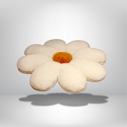 Coussin décoratif en forme de fleur blanche avec un cœur orange, idéal pour un canapé ou une chaise