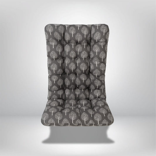 Coussin de chaise gris avec motifs d'arbres blancs, rembourré et confortable, idéal pour un salon moderne