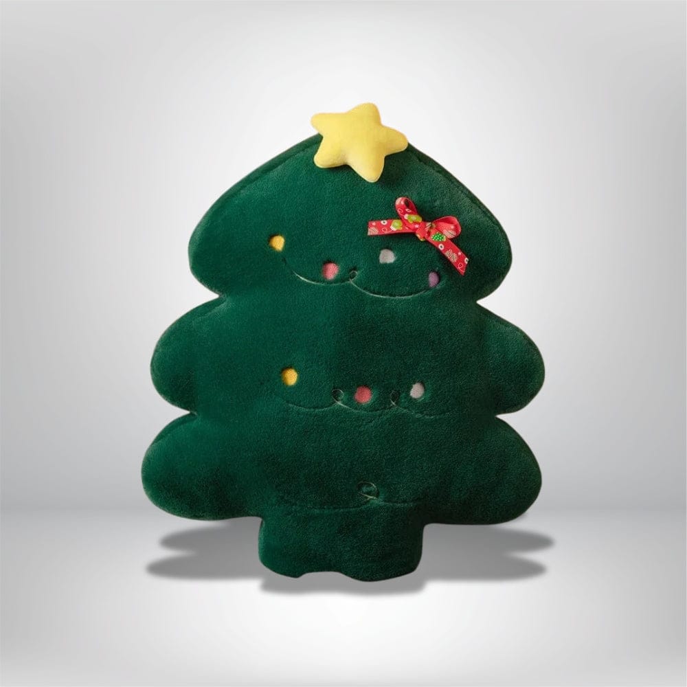 Coussin décoratif en forme de sapin de Noël vert avec étoile jaune et décorations colorées, idéal pour un salon chaleureux