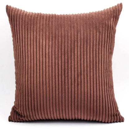 Coussin décoratif en velours côtelé marron, forme carrée, idéal pour un canapé ou une chaise élégante
